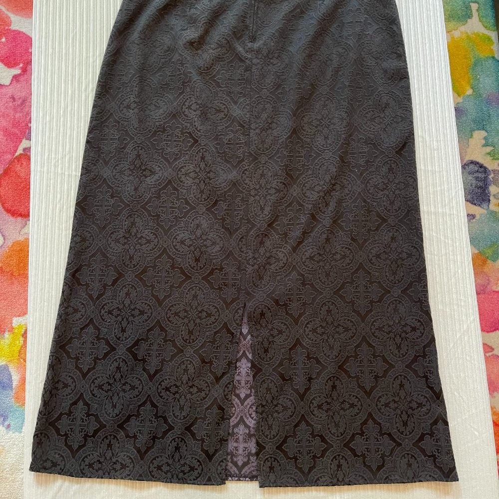 3X Morbid Threads Maxi Skirt - Picture 5 of 8